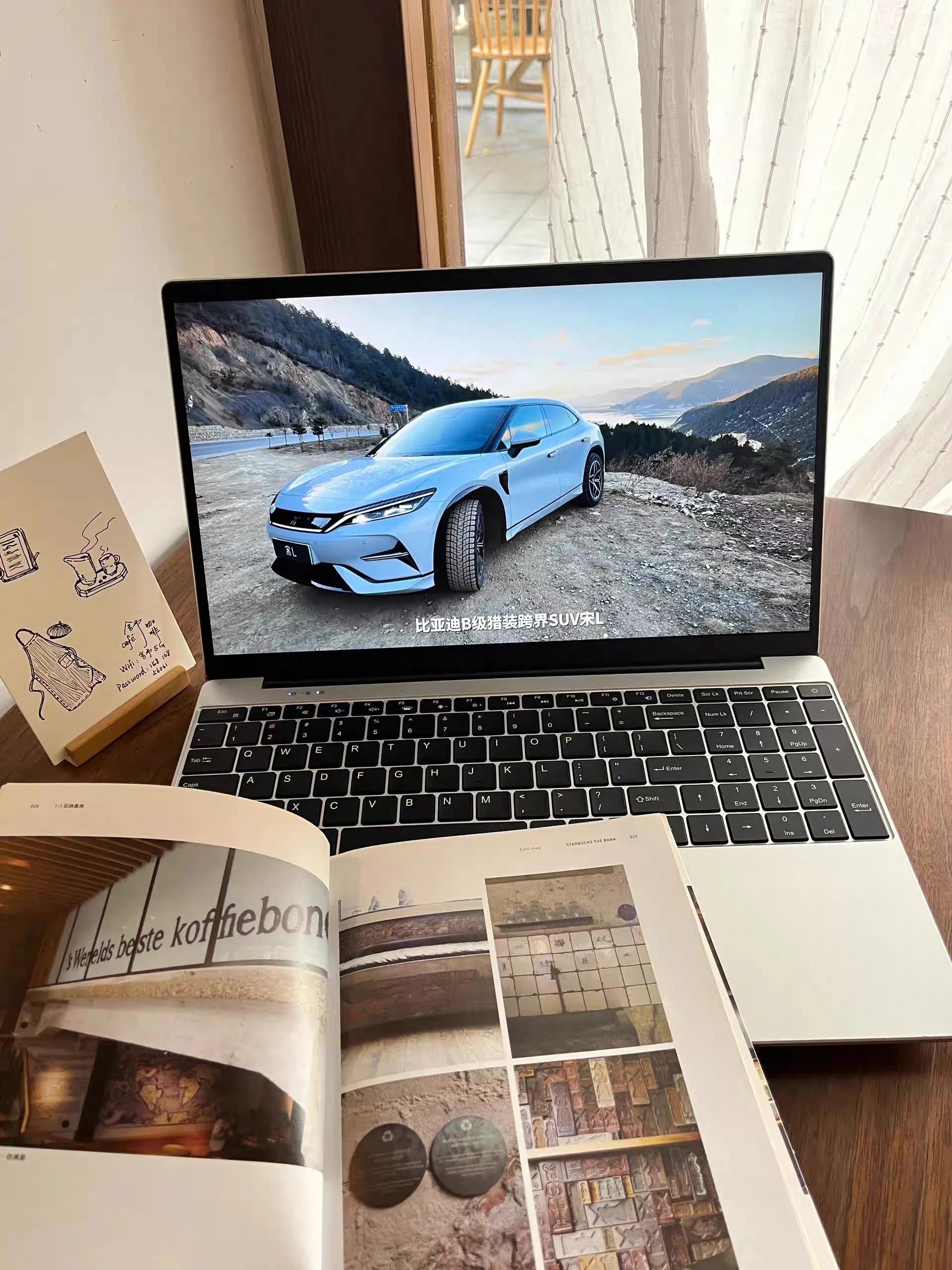 15.6 INCH Windows 10 Home 64 Bit Laptop PC 8GB DDR4 RAM 256GB SSD ROM Intel Celeron J4125 CPU 1920*1080 IPS 2×USB 3.0